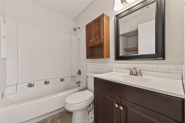 3152 Windchase Boulevard 456, Houston, TX 77082