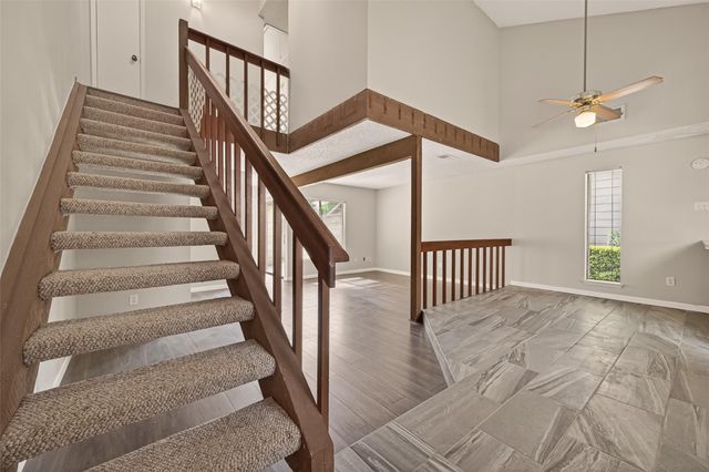3152 Windchase Boulevard 456, Houston, TX 77082