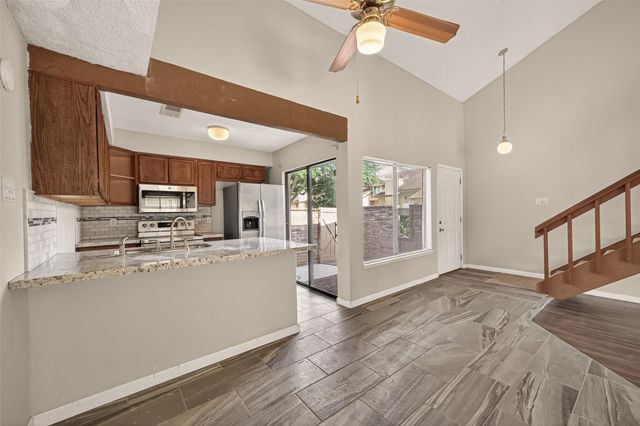 3152 Windchase Boulevard 456, Houston, TX 77082