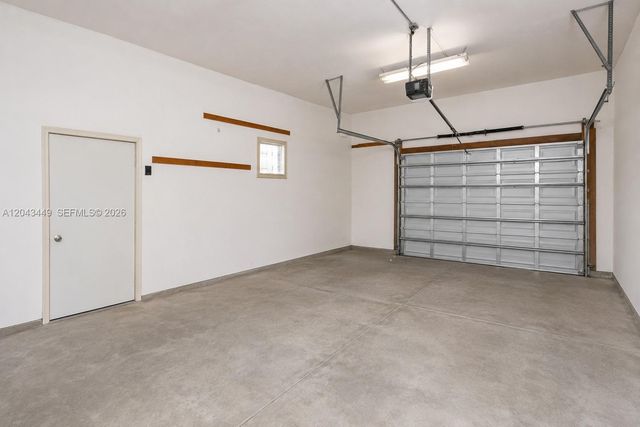 1000 NW 47th St, Miami, FL 33127