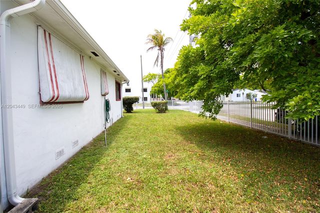 1000 NW 47th St, Miami, FL 33127