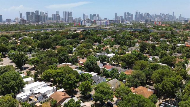 1000 NW 47th St, Miami, FL 33127