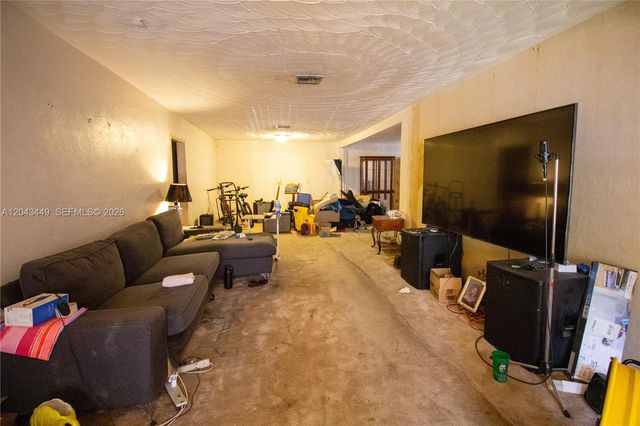 1000 NW 47th St, Miami, FL 33127