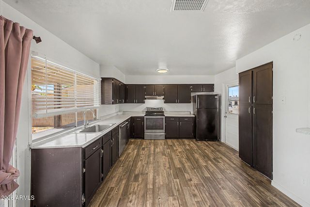 4107 E NANCY Lane, Phoenix, AZ 85042