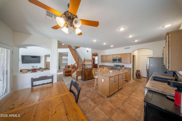 11433 E PETERSON Avenue, Mesa, AZ 85212