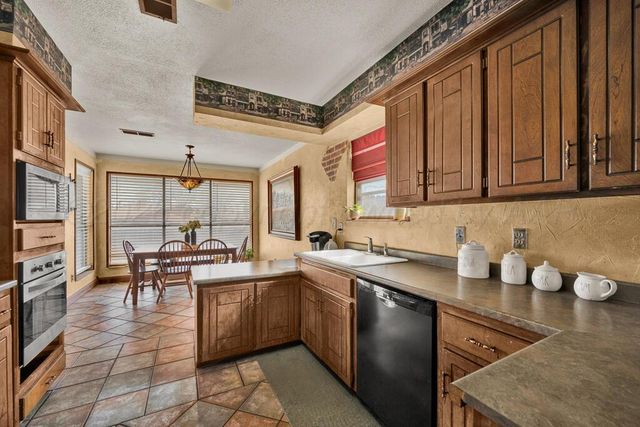 7917 Fenley Drive, Amarillo, TX 79121