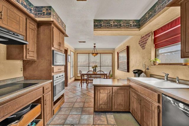 7917 Fenley Drive, Amarillo, TX 79121