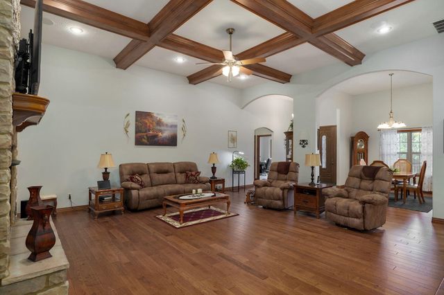912 W Sole Drive, Nixa, MO 65714