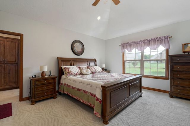 912 W Sole Drive, Nixa, MO 65714