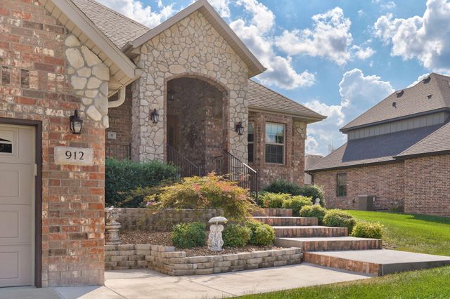 912 W Sole Drive, Nixa, MO 65714