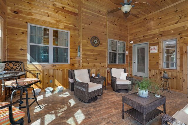 912 W Sole Drive, Nixa, MO 65714