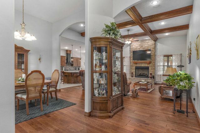 912 W Sole Drive, Nixa, MO 65714