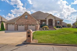 912 W Sole Drive, Nixa, MO 65714