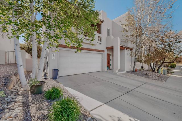 6312 Calla Lily Circle NE, Albuquerque, NM 87111
