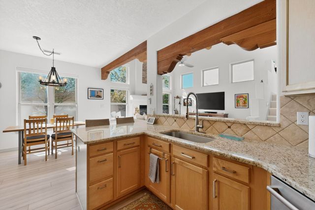 6312 Calla Lily Circle NE, Albuquerque, NM 87111