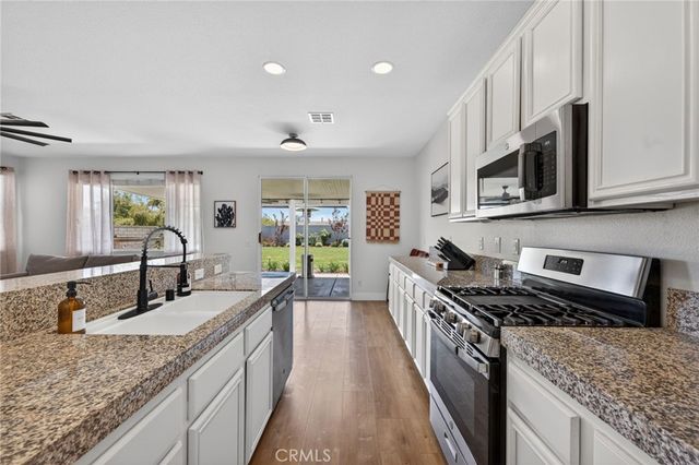 31081 Cedar Oak Road, Menifee, CA 92584