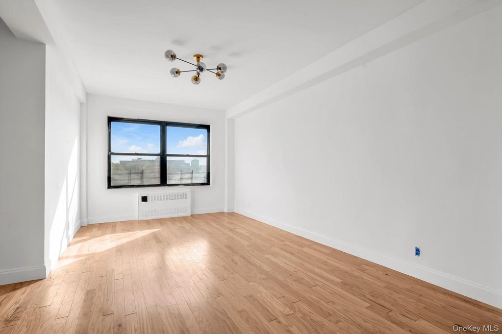 99-32 66 Road 5W, Rego Park, NY 11374 — photo 4