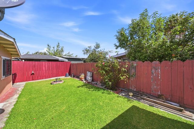 27864 Mandarin Ave, Hayward, CA 94544