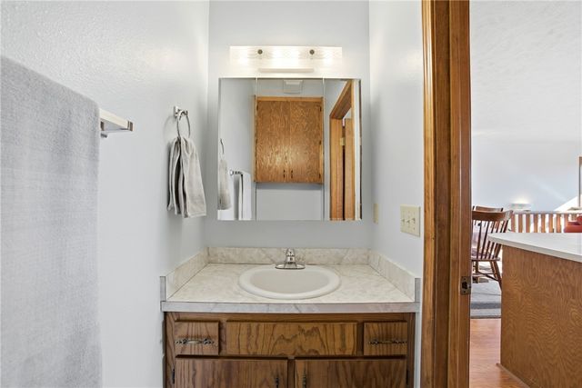 70 Pleasant Ridge Drive, Holiday Island, AR 72631