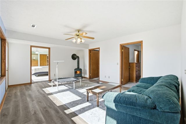 70 Pleasant Ridge Drive, Holiday Island, AR 72631