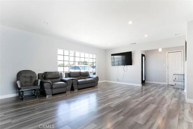 11024 Peoria Street, Sun Valley, CA 91352