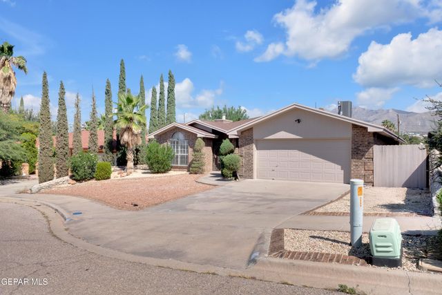 658 BLUFF CANYON Circle, El Paso, TX 79912
