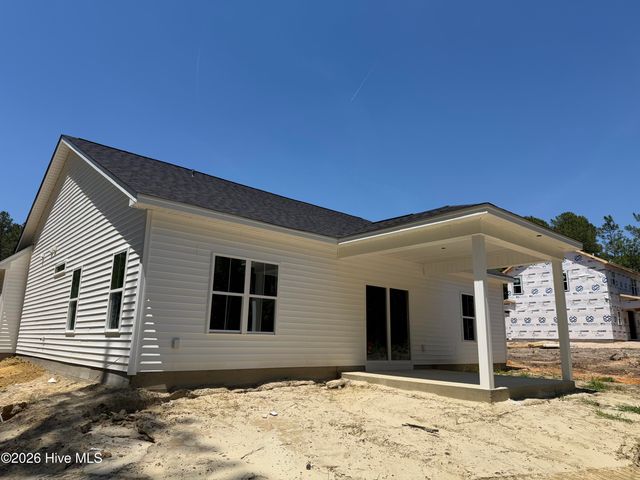 41 Peach Court, Burgaw, NC 28425
