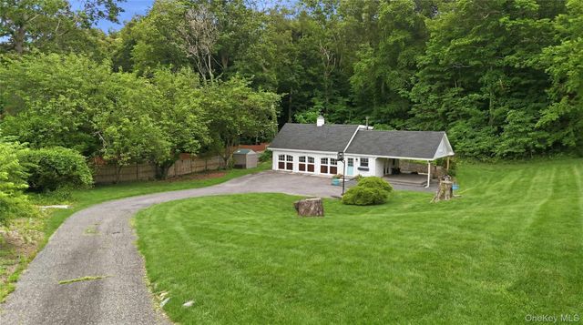 14 Terra Mar Drive, Huntington Bay, NY 11743