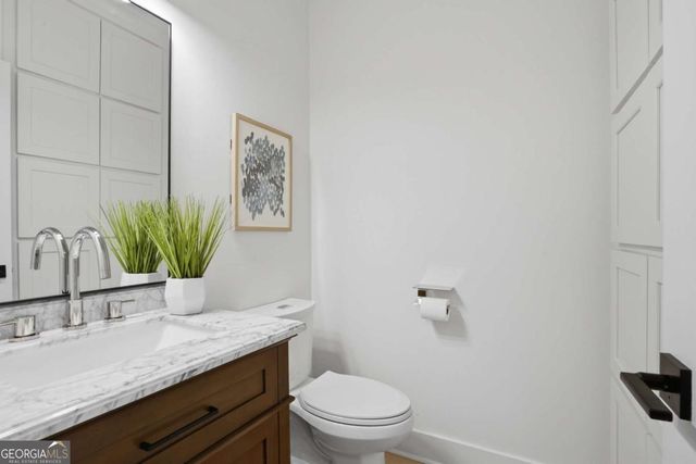 2700 Woodland Brook Lane SE, Atlanta, GA 30339