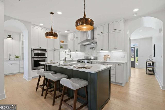 2700 Woodland Brook Lane SE, Atlanta, GA 30339