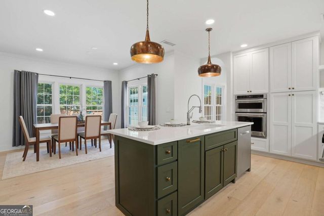 2700 Woodland Brook Lane SE, Atlanta, GA 30339