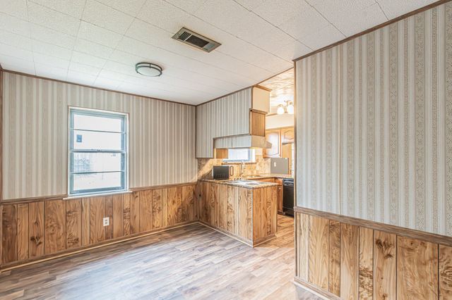 702 Fouts Drive, Irving, TX 75061