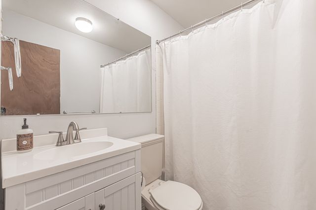 702 Fouts Drive, Irving, TX 75061