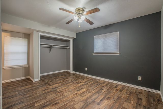 702 Fouts Drive, Irving, TX 75061