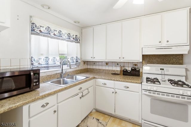 11 Gregory Ter, Morristown Town, NJ 07960