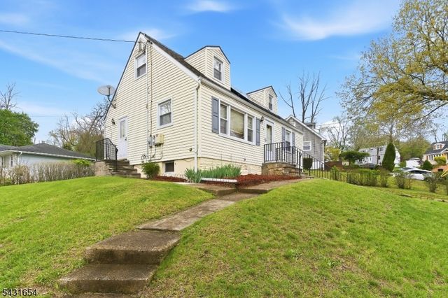 11 Gregory Ter, Morristown Town, NJ 07960