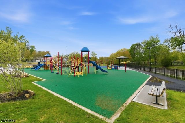11 Gregory Ter, Morristown Town, NJ 07960