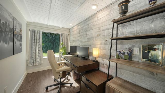 1050 BOGEY LANE, Longboat Key, FL 34228