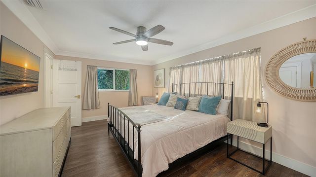 1050 BOGEY LANE, Longboat Key, FL 34228