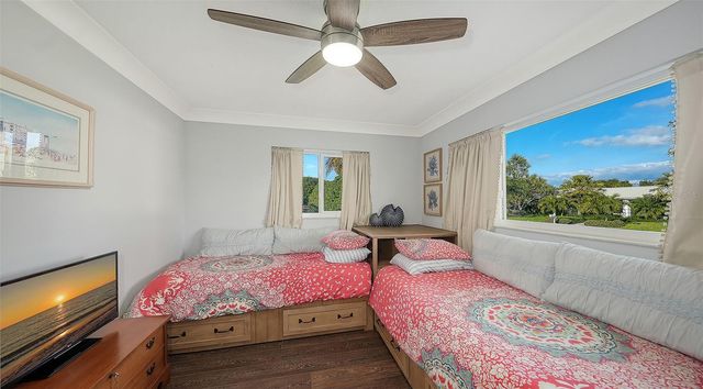 1050 BOGEY LANE, Longboat Key, FL 34228