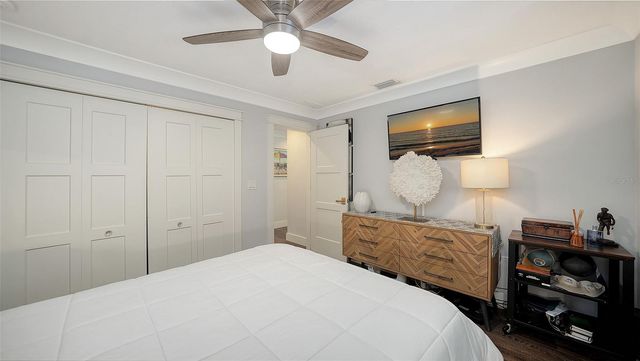 1050 BOGEY LANE, Longboat Key, FL 34228