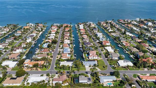 1050 BOGEY LANE, Longboat Key, FL 34228