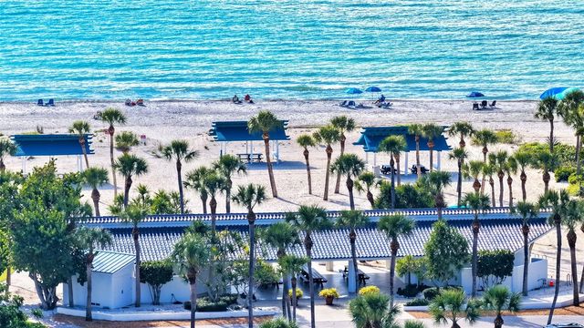 1050 BOGEY LANE, Longboat Key, FL 34228