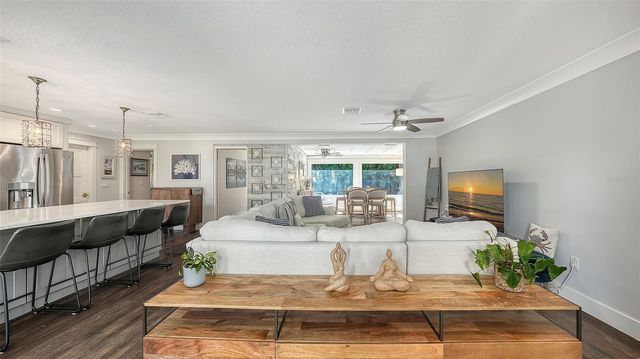 1050 BOGEY LANE, Longboat Key, FL 34228