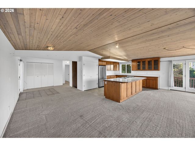 87784 TERRACE VIEW Dr, Florence, OR 97439