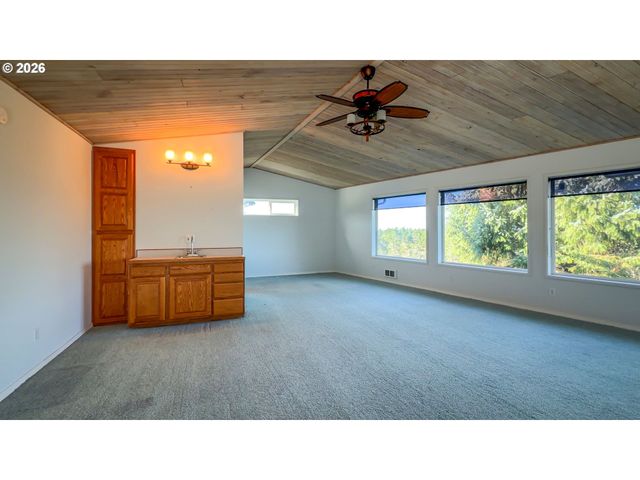 87784 TERRACE VIEW Dr, Florence, OR 97439