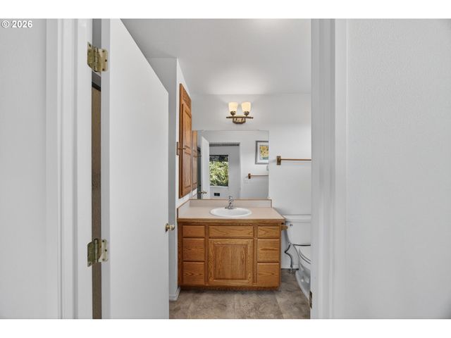 87784 TERRACE VIEW Dr, Florence, OR 97439