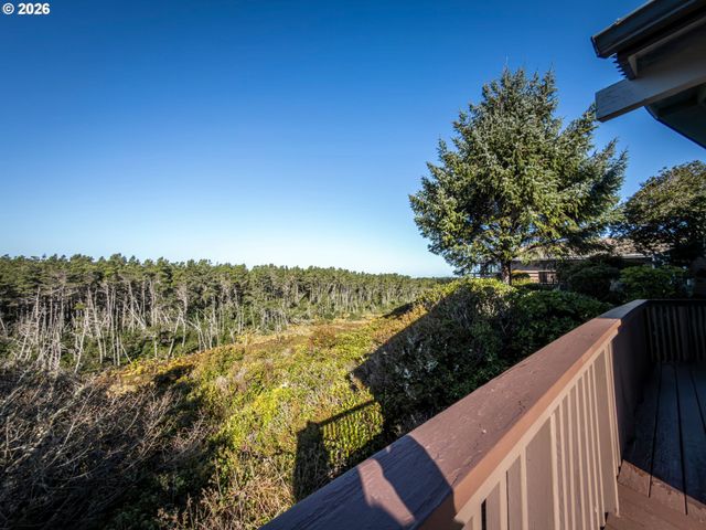 87784 TERRACE VIEW Dr, Florence, OR 97439