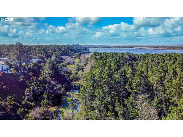 87784 TERRACE VIEW Dr, Florence, OR 97439