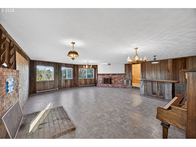 87784 TERRACE VIEW Dr, Florence, OR 97439